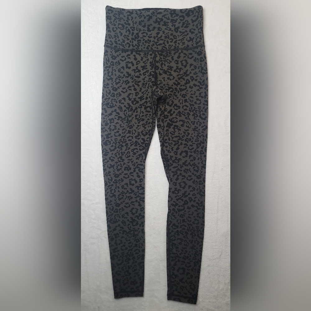 Athleta Elation Ultra High Rise Leopard Leggings Womens XS Yoga Athleisure